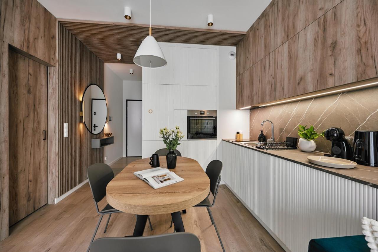 Golden Dreams Luxury Apartment 81 Krakow Luaran gambar